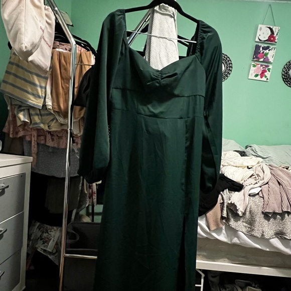 Dark Green dress - Picture 2 of 4